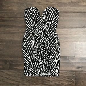 NWOT Black & White Bodycon Dress 🖤